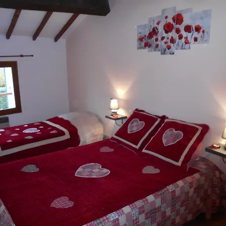 Les Passerons Holiday home Vaumeilh