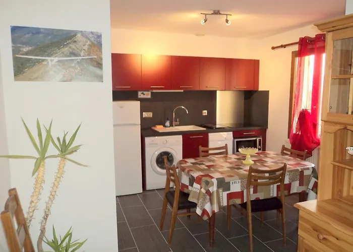 Les Passerons Nyaraló *