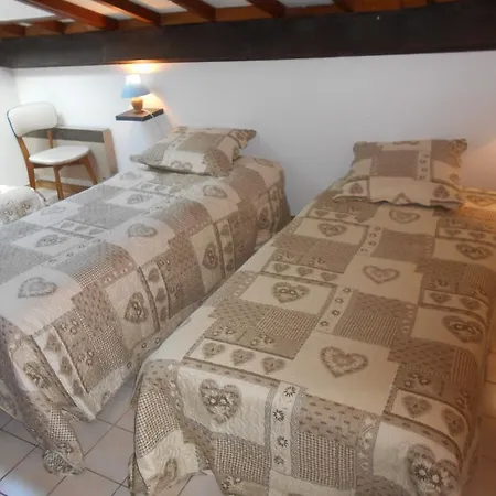 펜션 Les Passerons Vaumeilh